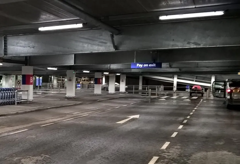 Glasgow Airport Code E 2