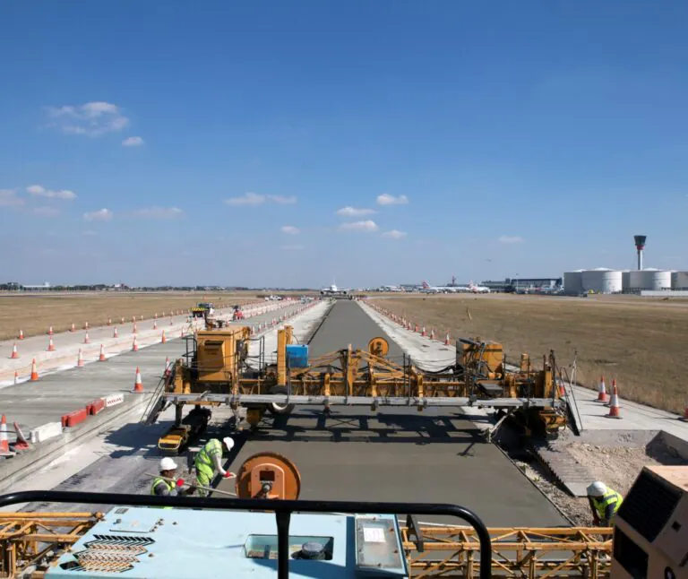Heathrow: Sierra A Taxiway Refurbishment
